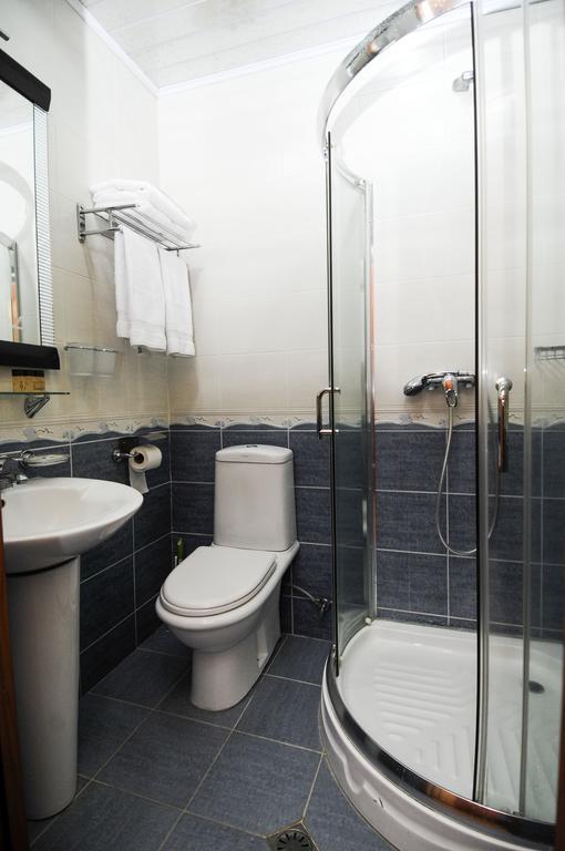 Hotel Victoria באקוריאני חדר תמונה