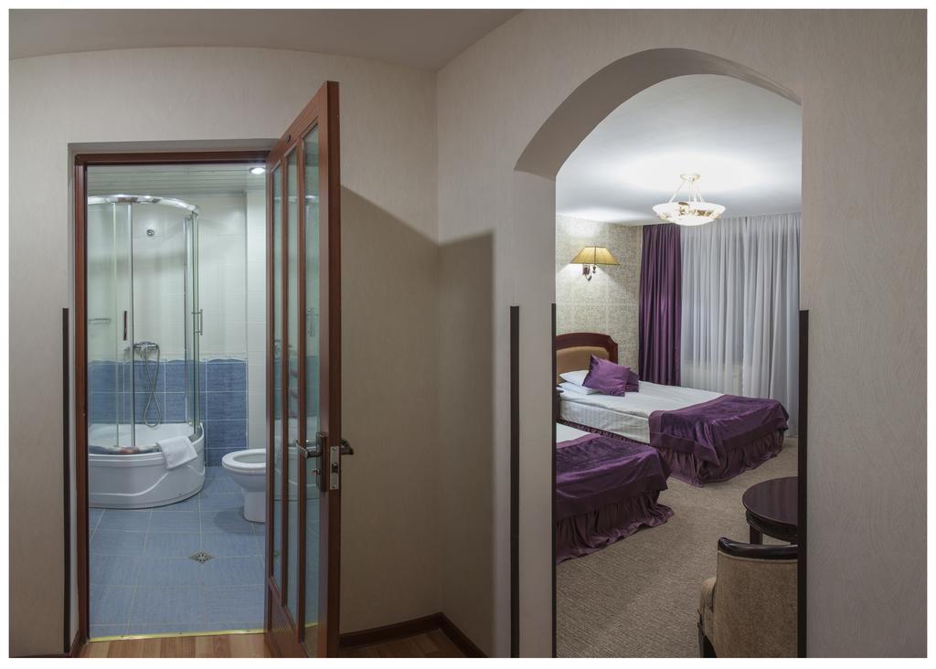 Hotel Victoria באקוריאני מראה חיצוני תמונה