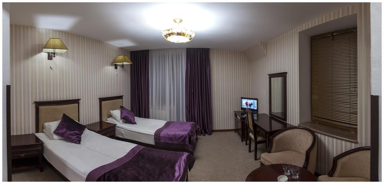 Hotel Victoria באקוריאני מראה חיצוני תמונה